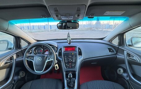 Opel Astra J, 2012 год, 1 060 000 рублей, 4 фотография