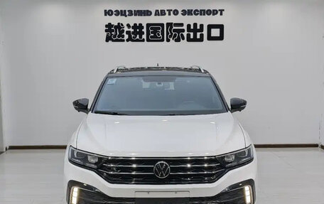 Volkswagen T-Roc I, 2022 год, 1 511 123 рублей, 2 фотография