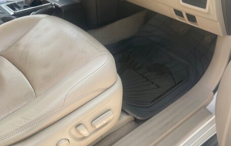 Toyota Land Cruiser Prado 150 рестайлинг 2, 2018 год, 4 220 000 рублей, 9 фотография