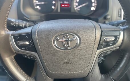 Toyota Land Cruiser Prado 150 рестайлинг 2, 2018 год, 4 220 000 рублей, 10 фотография