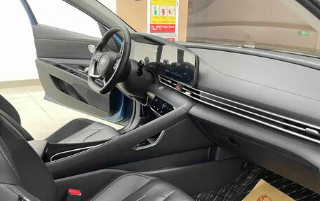 Hyundai Elantra, 2022 год, 1 369 888 рублей, 12 фотография