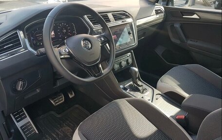 Volkswagen Tiguan II, 2020 год, 3 350 000 рублей, 9 фотография