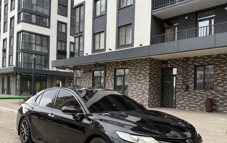 Toyota Camry, 2019 год, 2 999 999 рублей, 2 фотография