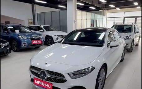 Mercedes-Benz A-Класс, 2022 год, 2 465 000 рублей, 2 фотография
