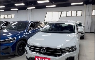 Volkswagen T-Roc I, 2021 год, 1 818 000 рублей, 1 фотография