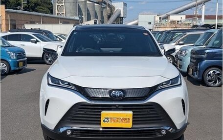 Toyota Harrier, 2025 год, 3 880 000 рублей, 2 фотография