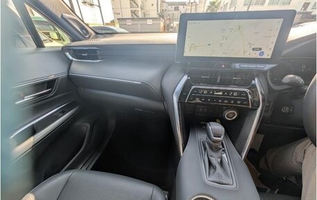 Toyota Harrier, 2025 год, 3 880 000 рублей, 11 фотография