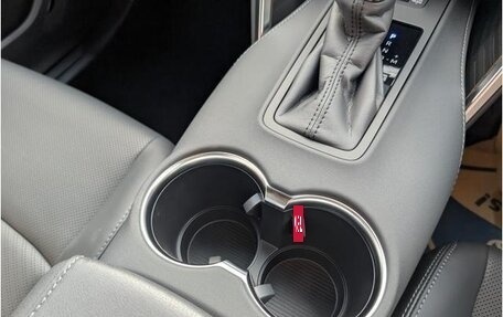 Toyota Harrier, 2025 год, 3 880 000 рублей, 15 фотография