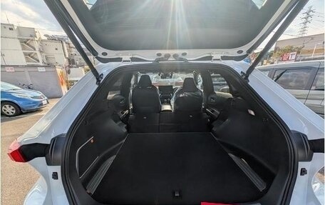 Toyota Harrier, 2025 год, 3 880 000 рублей, 19 фотография