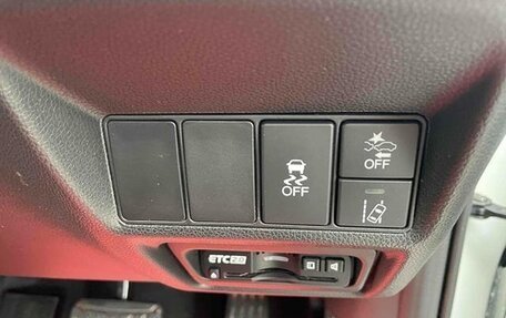 Honda Stepwgn IV, 2021 год, 2 000 000 рублей, 6 фотография