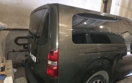 Peugeot Traveller I, 2018 год, 1 450 000 рублей, 4 фотография