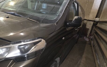 Peugeot Traveller I, 2018 год, 1 450 000 рублей, 6 фотография