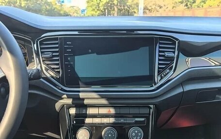 Volkswagen T-Roc I, 2022 год, 1 450 004 рублей, 19 фотография