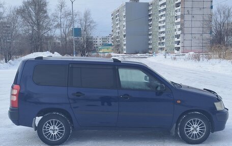 Toyota Succeed I рестайлинг, 2003 год, 500 000 рублей, 3 фотография