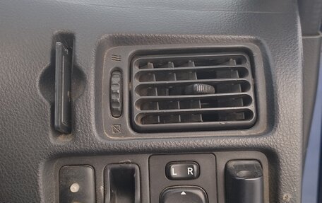 Toyota Succeed I рестайлинг, 2003 год, 500 000 рублей, 6 фотография