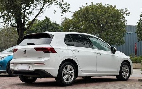 Volkswagen Golf VIII, 2021 год, 1 420 222 рублей, 4 фотография