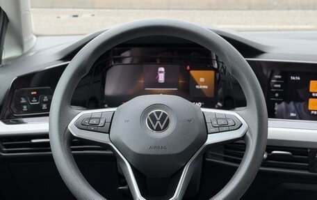 Volkswagen Golf VIII, 2021 год, 1 420 222 рублей, 14 фотография