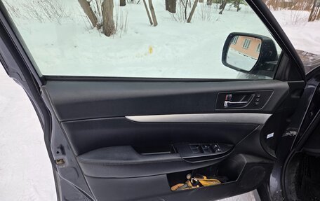 Subaru Outback IV рестайлинг, 2011 год, 1 450 000 рублей, 3 фотография