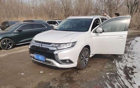 Mitsubishi Outlander III рестайлинг 3, 2021 год, 1 650 008 рублей, 1 фотография