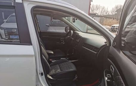 Mitsubishi Outlander III рестайлинг 3, 2021 год, 1 650 008 рублей, 6 фотография