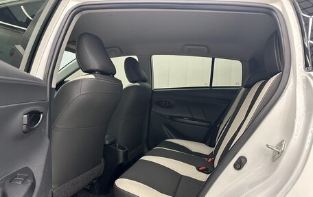 Toyota Yaris XP150 рестайлинг, 2022 год, 1 330 000 рублей, 11 фотография