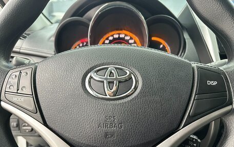 Toyota Yaris XP150 рестайлинг, 2022 год, 1 330 000 рублей, 8 фотография