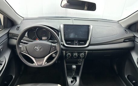 Toyota Yaris XP150 рестайлинг, 2022 год, 1 330 000 рублей, 7 фотография