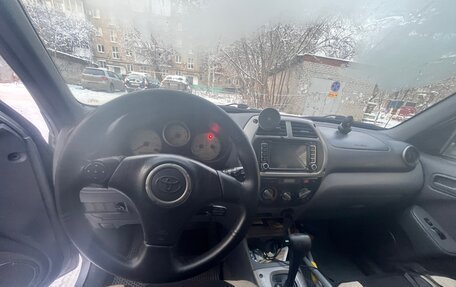 Toyota RAV4, 2001 год, 600 000 рублей, 6 фотография