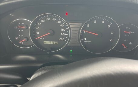 Toyota Land Cruiser 100 рестайлинг 2, 2004 год, 2 300 000 рублей, 13 фотография