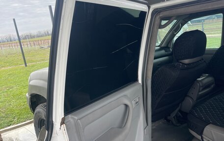 Toyota Land Cruiser 100 рестайлинг 2, 2004 год, 2 300 000 рублей, 22 фотография