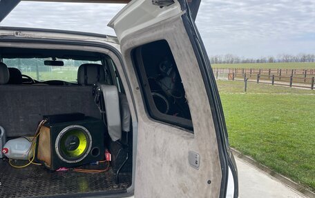 Toyota Land Cruiser 100 рестайлинг 2, 2004 год, 2 300 000 рублей, 19 фотография