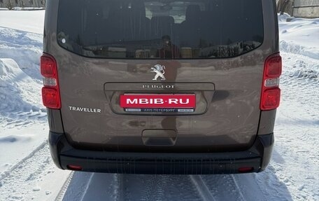 Peugeot Traveller I, 2017 год, 1 900 000 рублей, 4 фотография