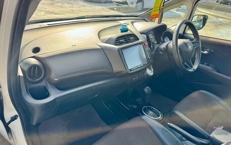 Honda Fit Shuttle I рестайлинг, 2013 год, 1 059 000 рублей, 14 фотография