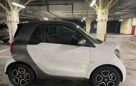 Smart Fortwo III, 2016 год, 915 000 рублей, 2 фотография
