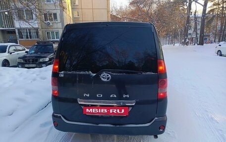 Toyota Noah III, 2001 год, 850 000 рублей, 4 фотография