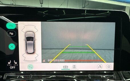 Volkswagen Golf VIII, 2023 год, 1 900 000 рублей, 14 фотография
