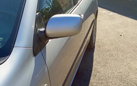 Toyota Corolla, 2004 год, 475 000 рублей, 3 фотография