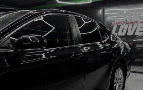 Toyota Camry, 2019 год, 2 950 000 рублей, 4 фотография