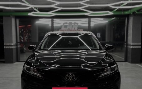 Toyota Camry, 2019 год, 2 950 000 рублей, 2 фотография