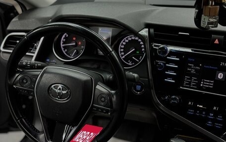 Toyota Camry, 2019 год, 2 950 000 рублей, 12 фотография