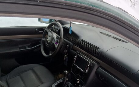 Audi A4, 1998 год, 200 000 рублей, 1 фотография