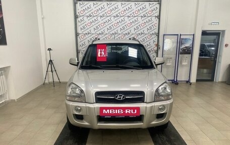 Hyundai Tucson III, 2007 год, 696 000 рублей, 2 фотография