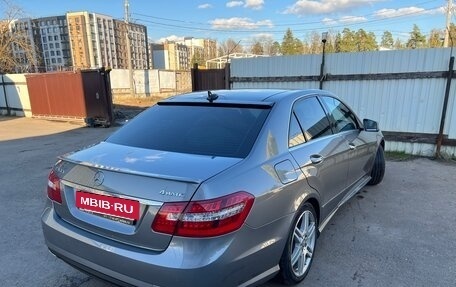 Mercedes-Benz E-Класс, 2012 год, 2 200 000 рублей, 3 фотография