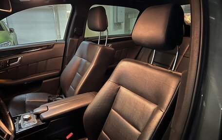 Mercedes-Benz E-Класс, 2012 год, 2 200 000 рублей, 11 фотография