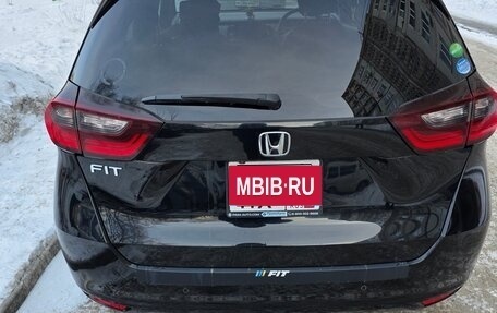 Honda Fit, 2020 год, 1 080 000 рублей, 3 фотография