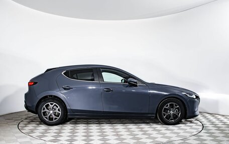 Mazda 3, 2019 год, 2 290 000 рублей, 8 фотография