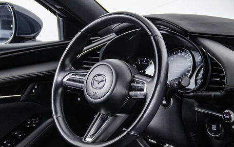 Mazda 3, 2019 год, 2 290 000 рублей, 17 фотография