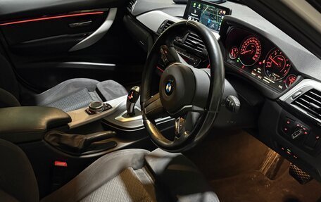 BMW 3 серия, 2016 год, 1 450 000 рублей, 13 фотография