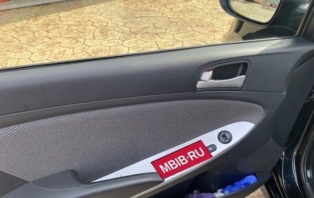 Hyundai Solaris II рестайлинг, 2013 год, 855 000 рублей, 8 фотография