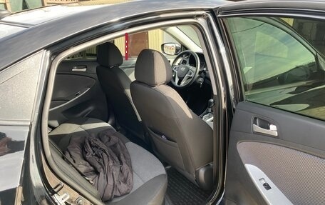 Hyundai Solaris II рестайлинг, 2013 год, 855 000 рублей, 10 фотография